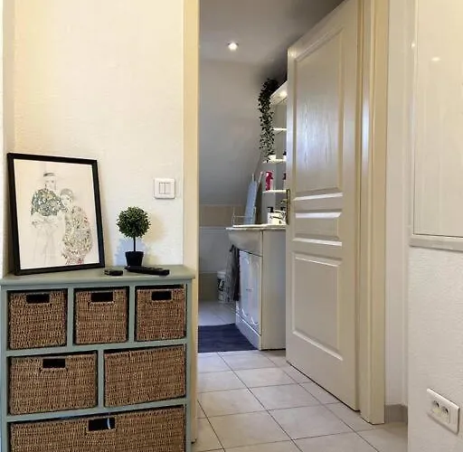 Strg Center At 10 Min-christmas Market And 10min Eu Parliament-wifi-tv