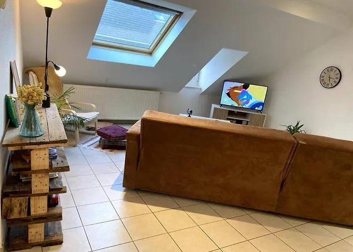 Apartment Strg Center At 10 Min-christmas Market And 10min Eu Parliament-wifi-tv *