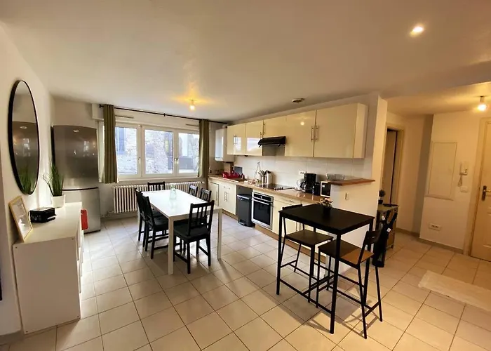 Strg Center At 10 Min-christmas Market And 10min Eu Parliament-wifi-tv