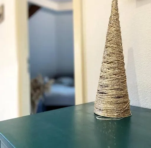 Strg Center At 10 Min-christmas Market And 10min Eu Parliament-wifi-tv