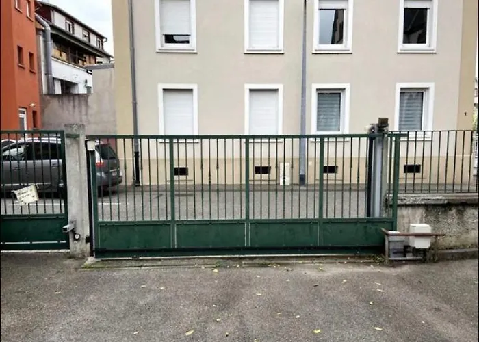 Strg Center At 10 Min-christmas Market And 10min Eu Parliament-wifi-tv Apartment *